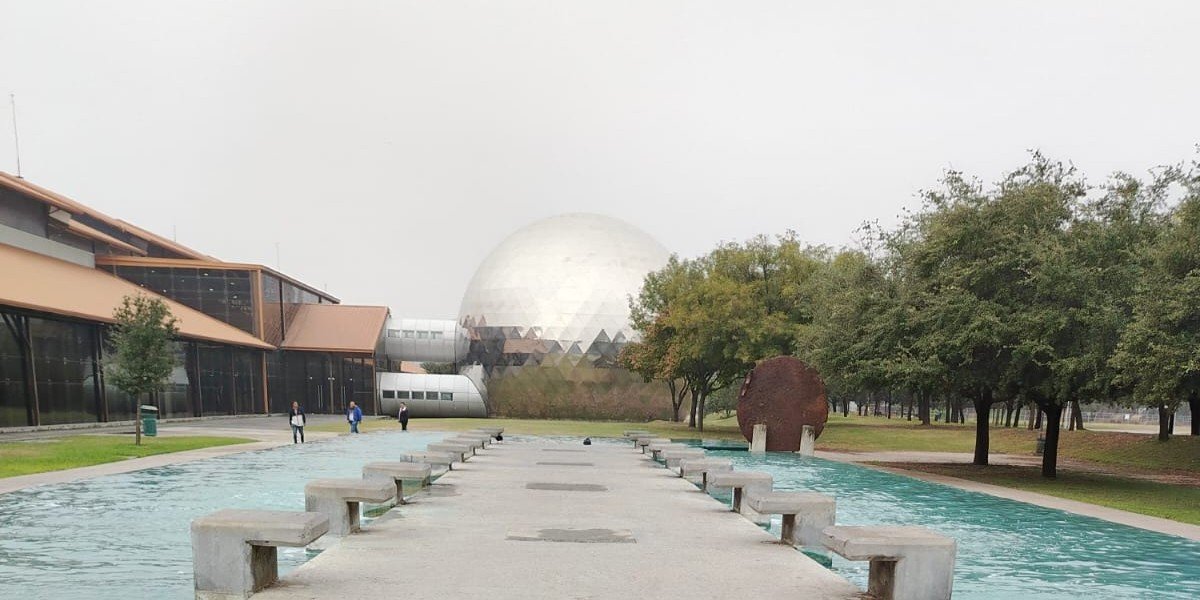 Equipo de Viajes en Oferta en oficina